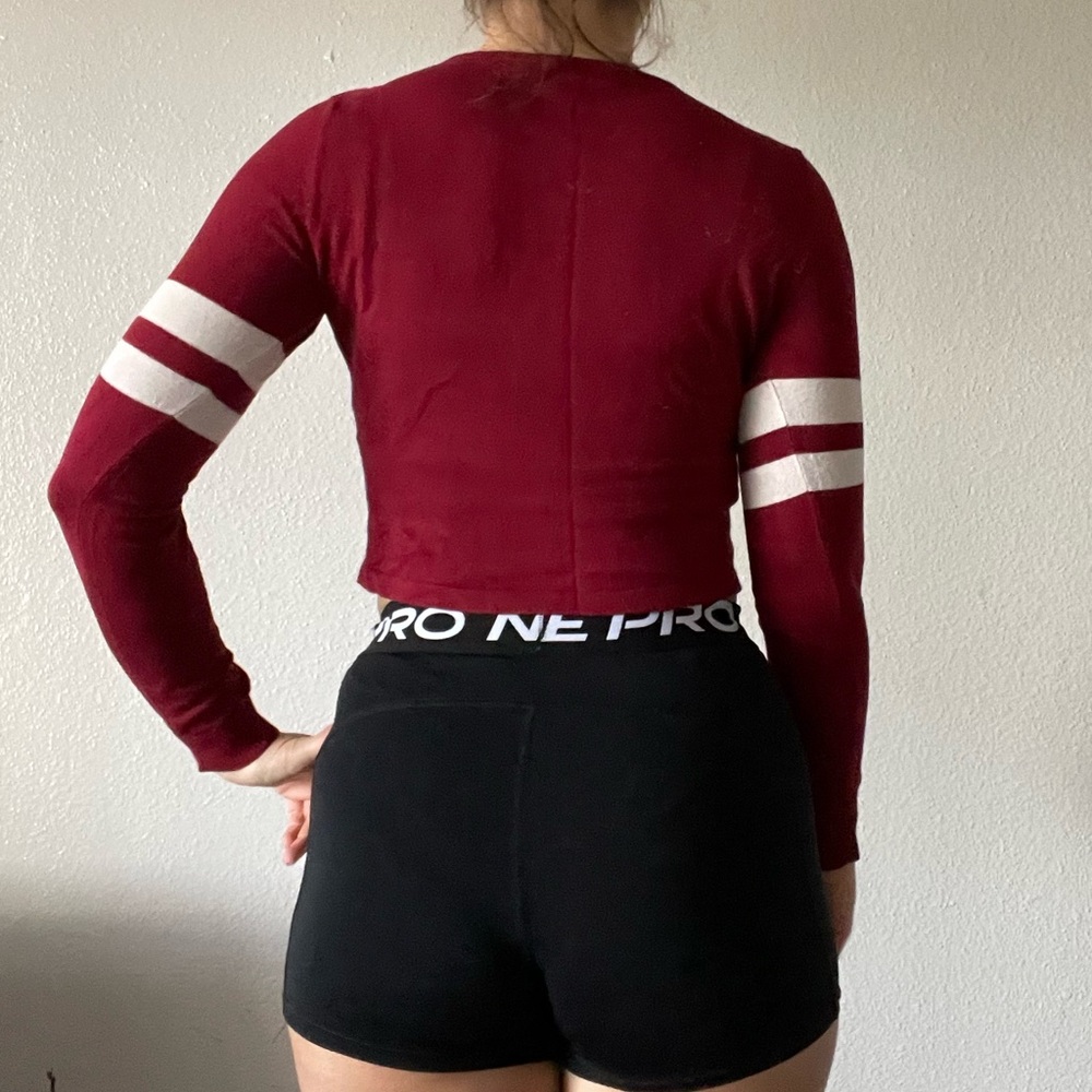 Forever21 Sweater - Picture 5 of 9